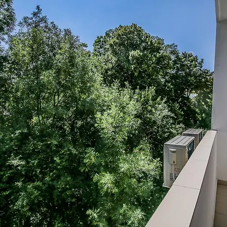 Apartment Top Center Gurko