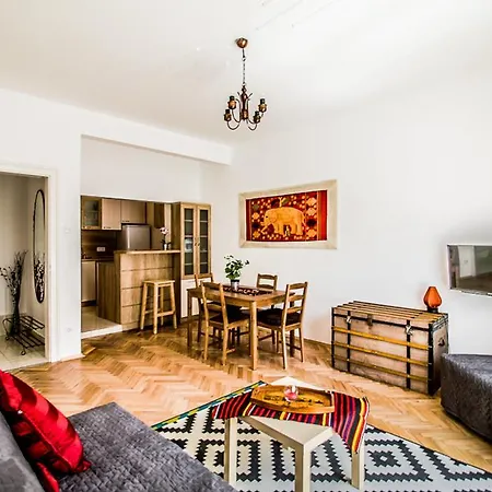 Top Center Gurko Apartment Sofia