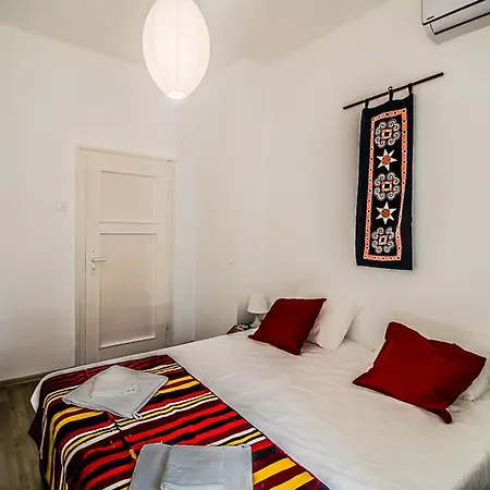 Top Center Gurko Apartment